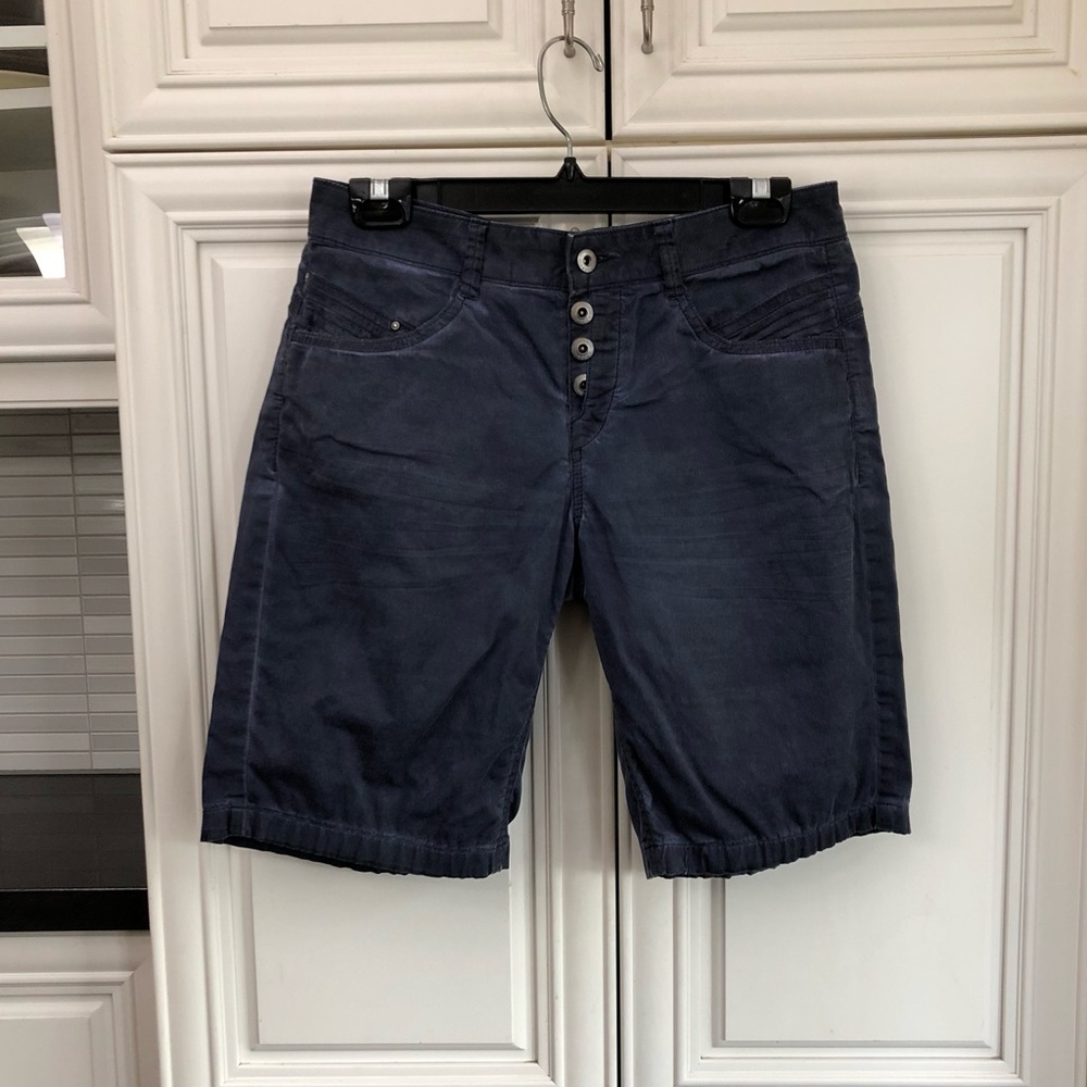 Esprit women’s long shorts